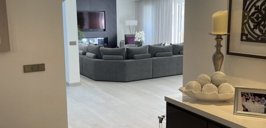 Villa te koop in Elviria (Málaga)